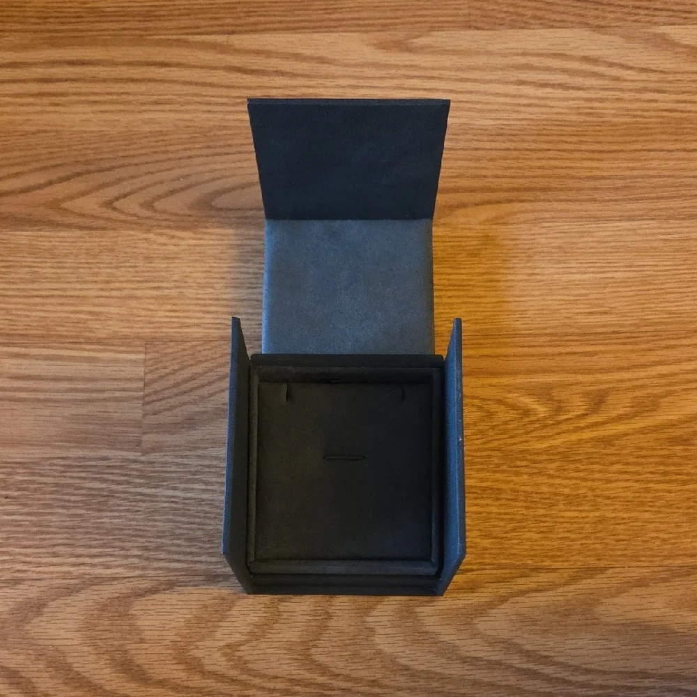 David Yurman Magnetic Box - Picture 2 of 3